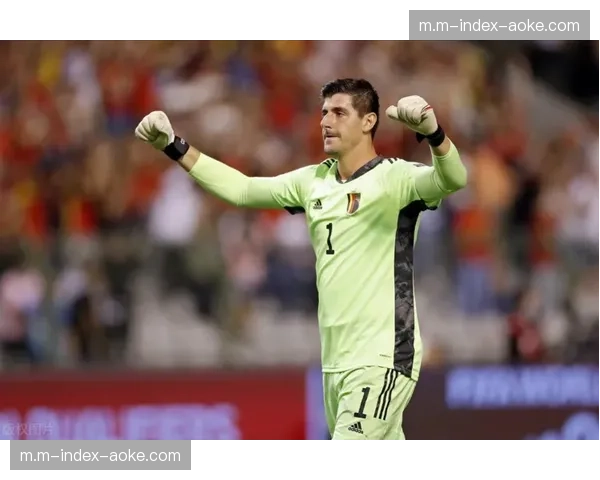 库尔图瓦门线技术依旧顶级 将成为皇马防线最后定海神针 库尔图瓦门线技术依旧顶级 将成为皇马防线最后定海神针